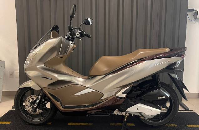 HONDA PCX 150 Deluxe - Foto 2