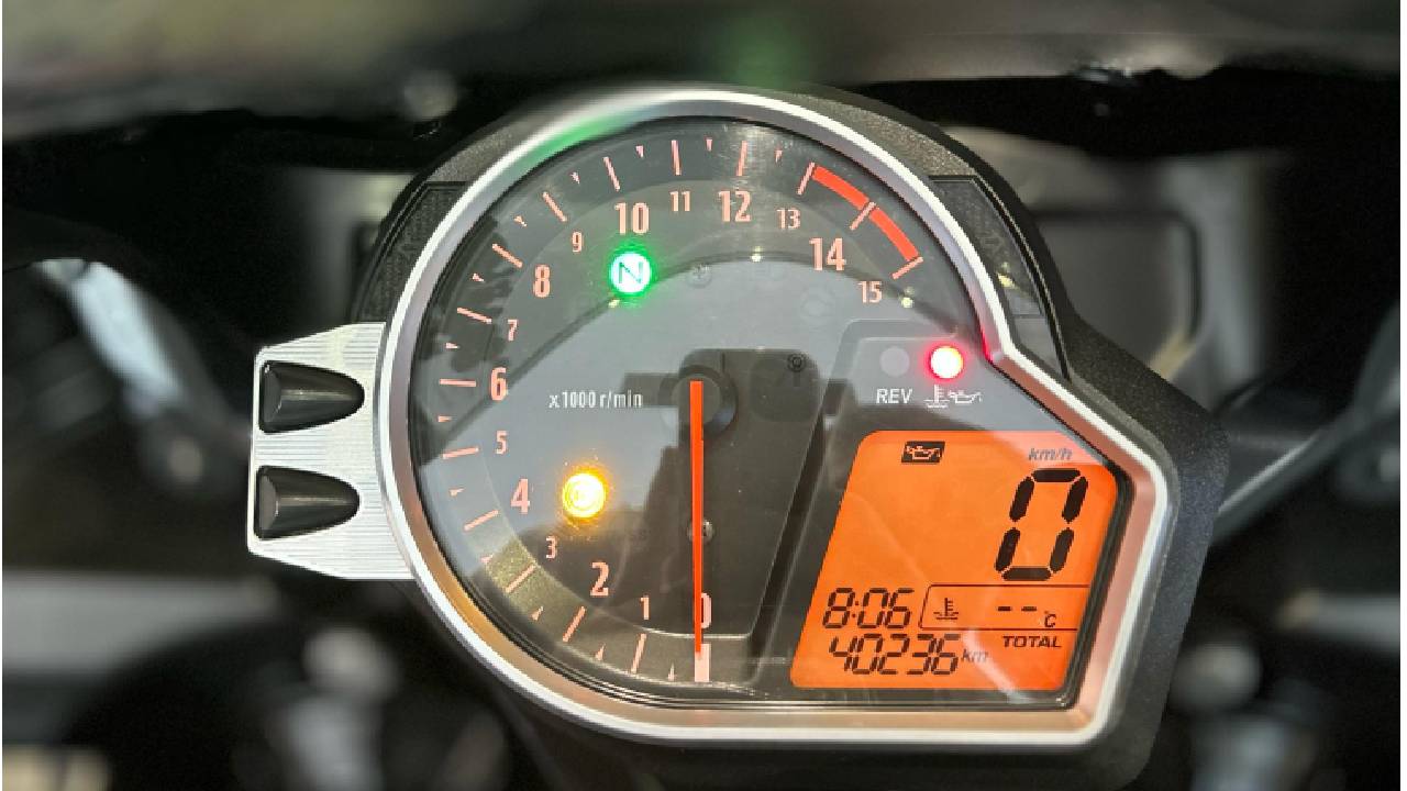 HONDA CBR 1000RR - Foto 10