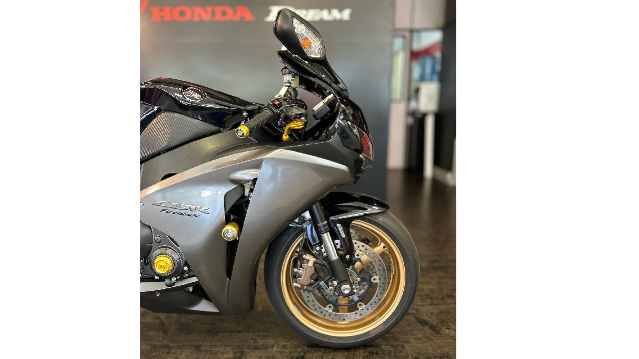 HONDA CBR 1000RR - Foto 6