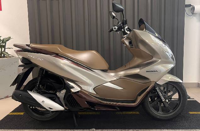 HONDA PCX 150 Deluxe - Foto 6