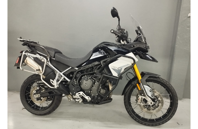 TRIUMPH TIGER 900 RALLY