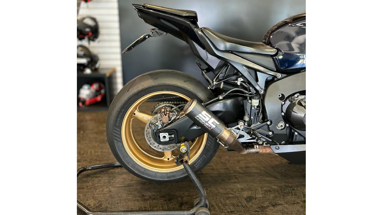 HONDA CBR 1000RR - Foto 8