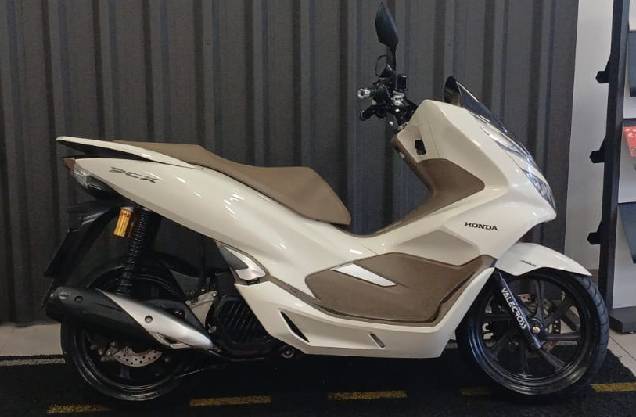 HONDA PCX 150 DLX ABS - Foto 6