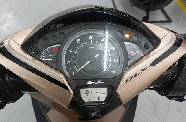 HONDA SH 150I DLX - Foto 5