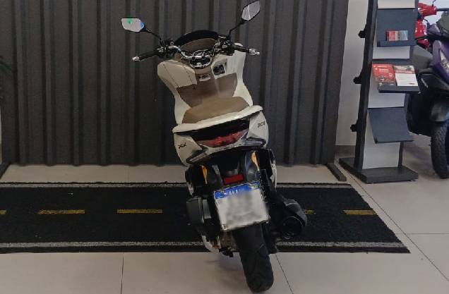 HONDA PCX 150 DLX ABS - Foto 4