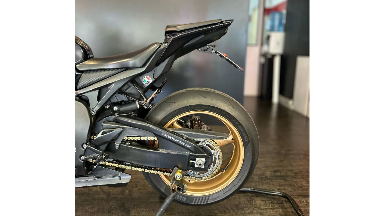 HONDA CBR 1000RR - Foto 9