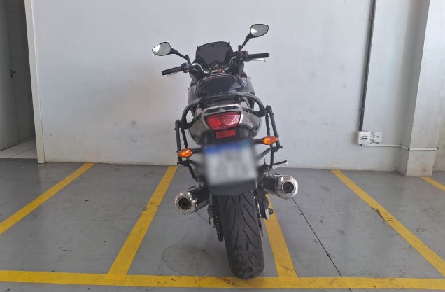 YAMAHA TDM TWIN 900 - Foto 4