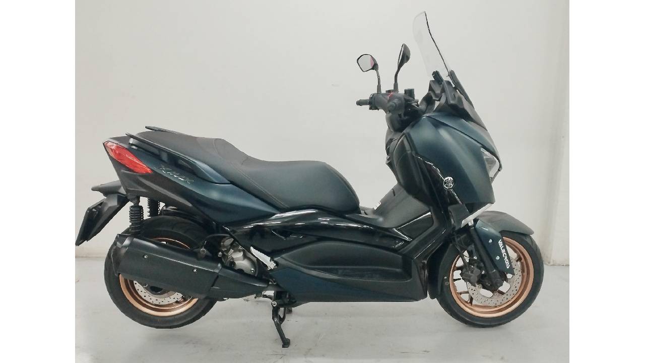 YAMAHA X-MAX